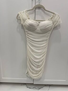 chic Ruched Off-Shoulder Mini Dress in Ivory